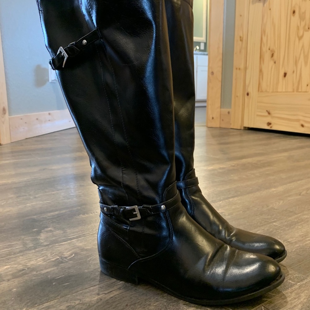 Black riding boots